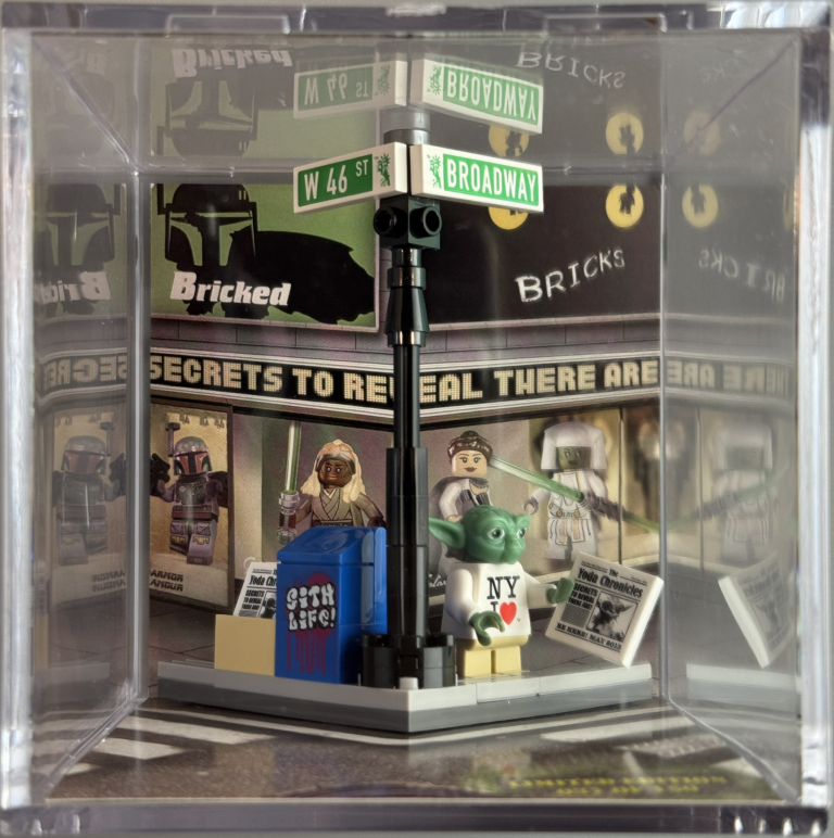 The 2013 NY Toy Fair Yoda Diorama